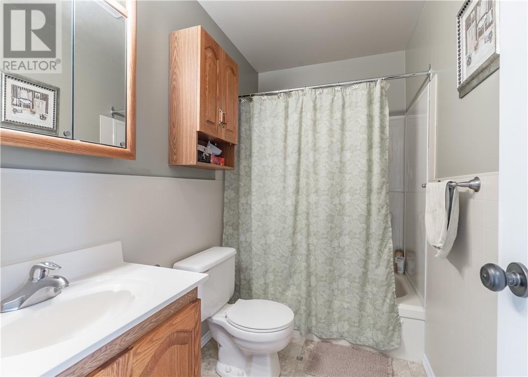 1001 Woodbine Avenue - 13