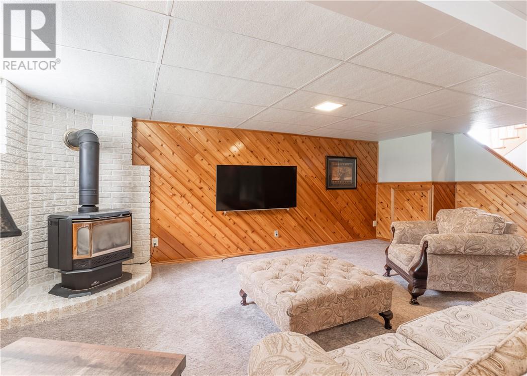 1001 Woodbine Avenue - 16