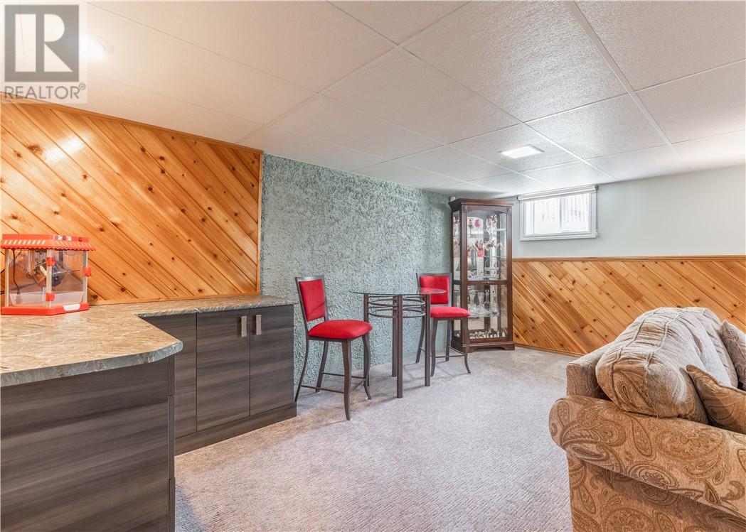 1001 Woodbine Avenue - 18