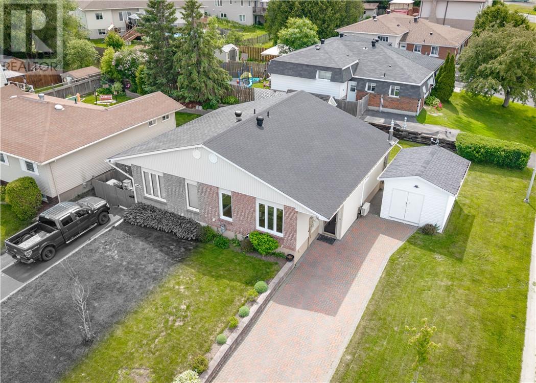 1001 Woodbine Avenue - 23