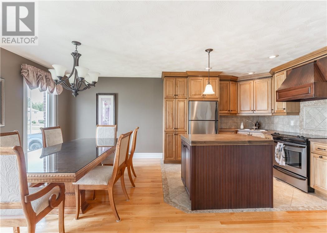1001 Woodbine Avenue - 6