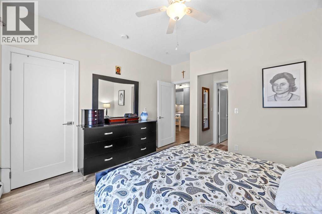 #301 300 Auburn Meadows Manor SE - 22