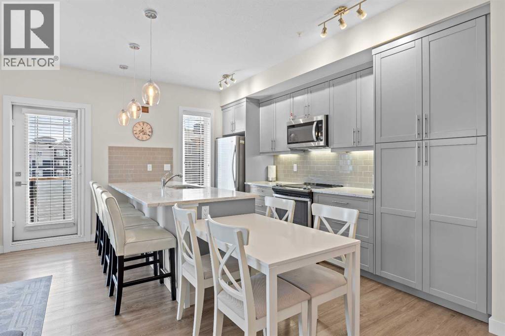 #301 300 Auburn Meadows Manor SE - 6