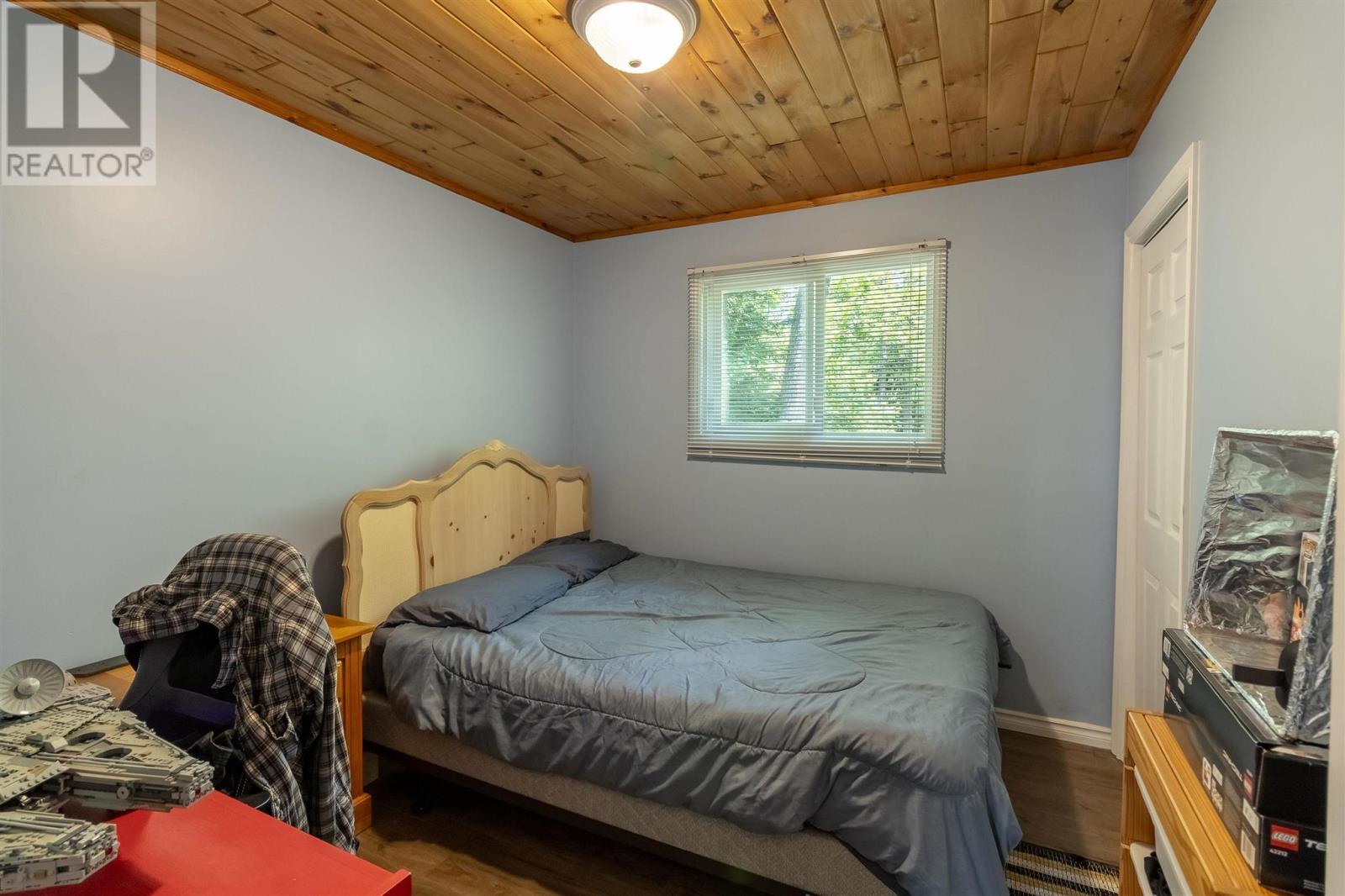 279 Nils Bay RD - 23
