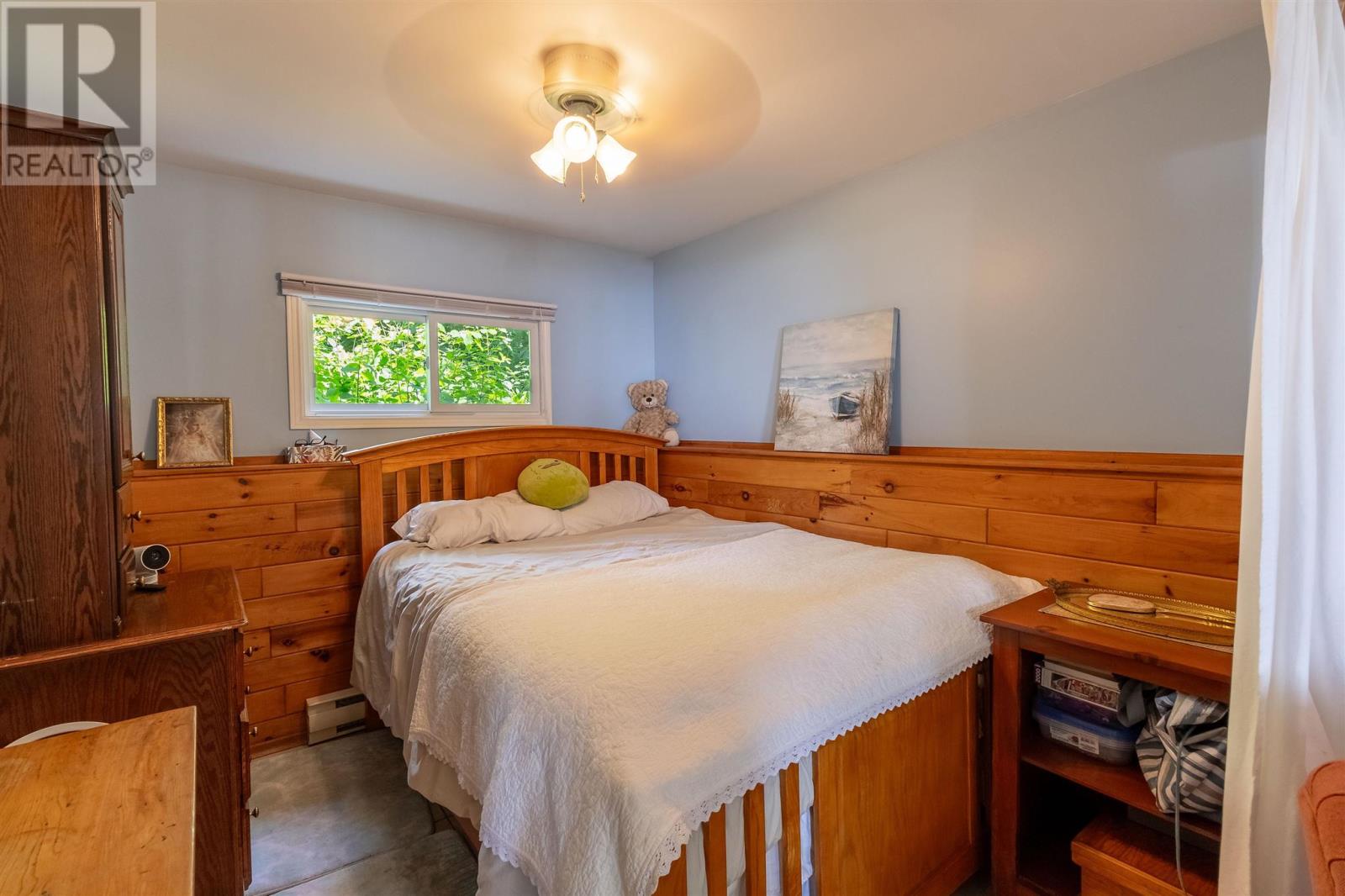 279 Nils Bay RD - 28