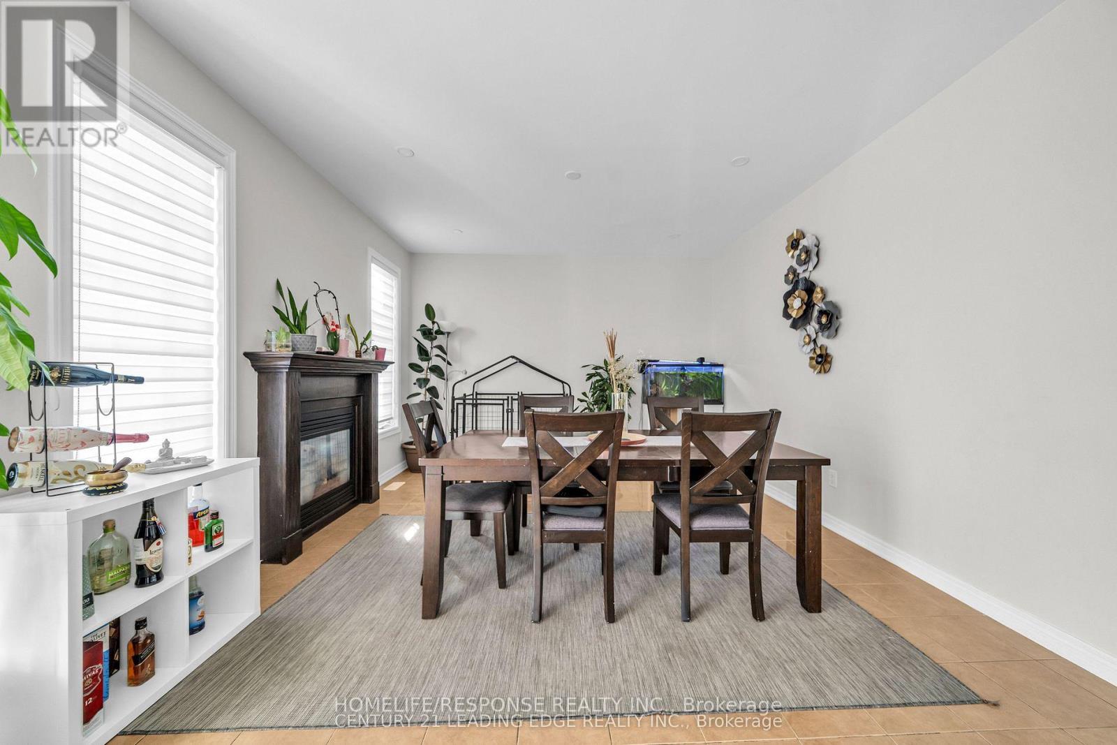 5 GOOSEMAN CRESCENT - 16
