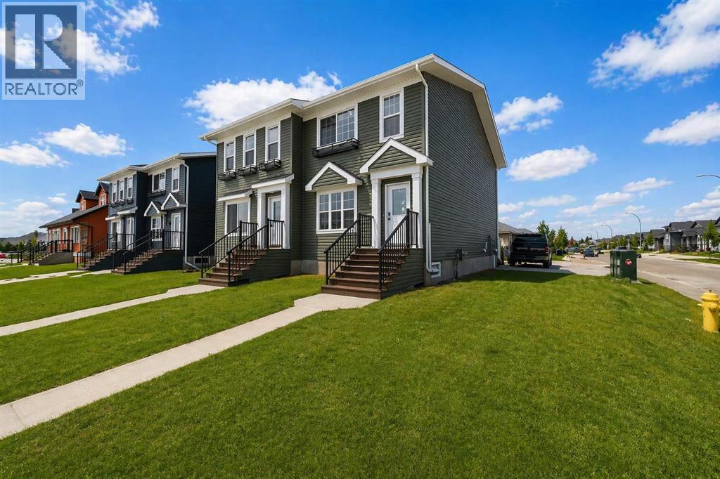 7311B 44B Avenue - 1
