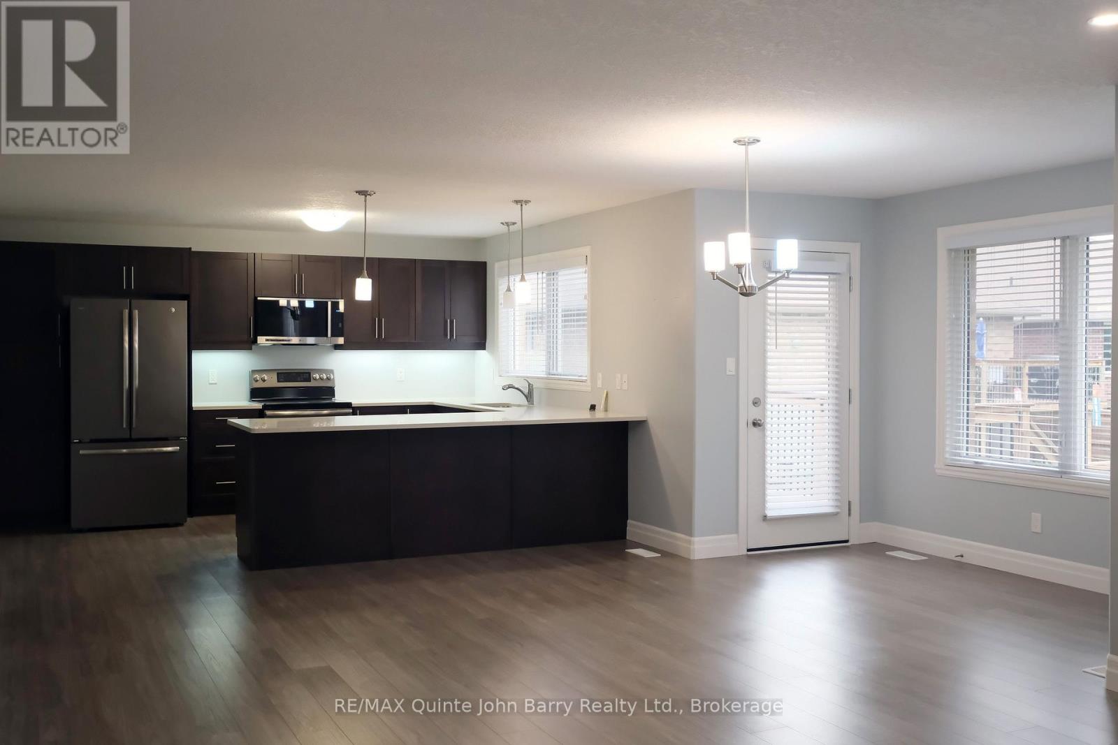 22 GRANBY COURT - 14
