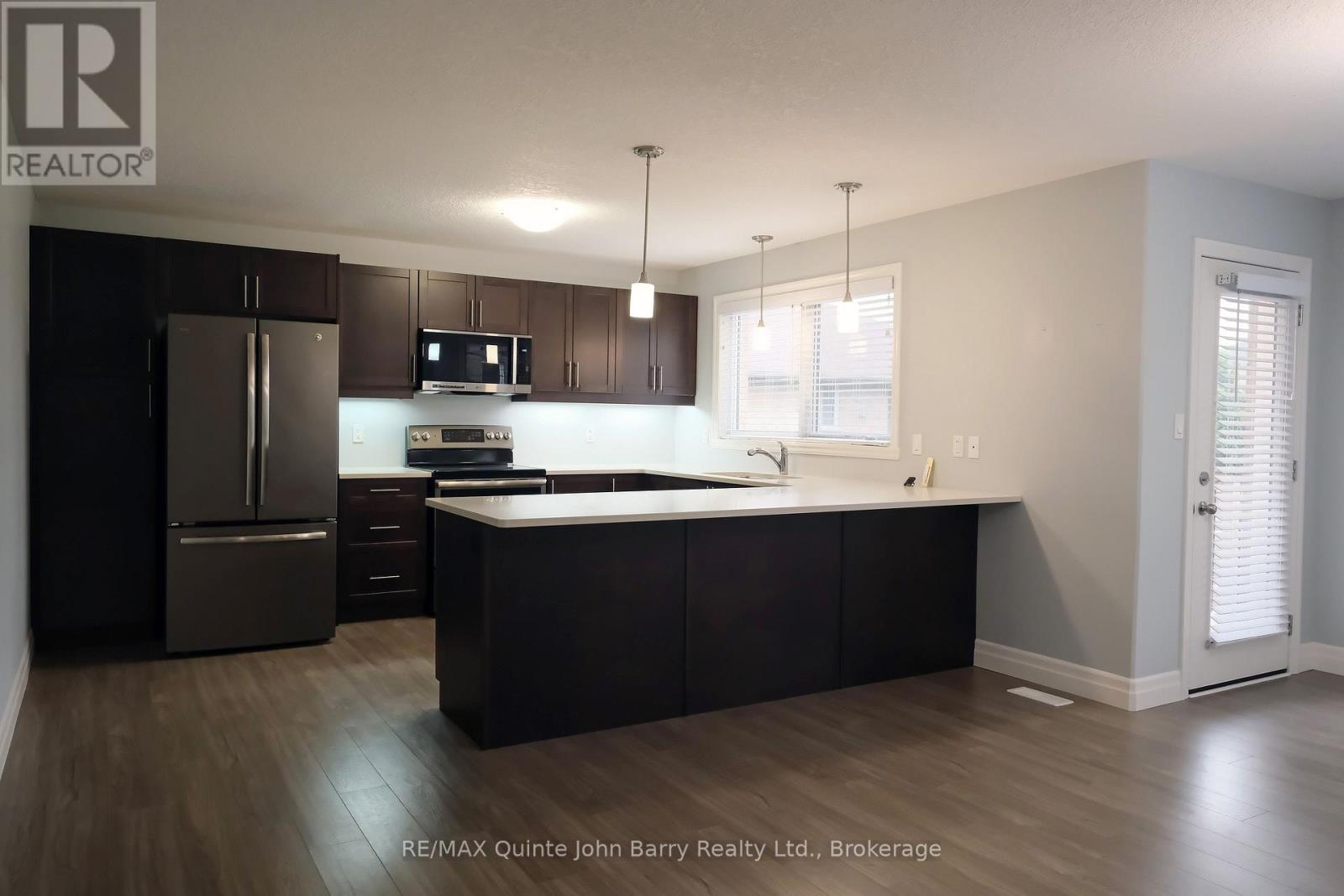 22 GRANBY COURT - 16