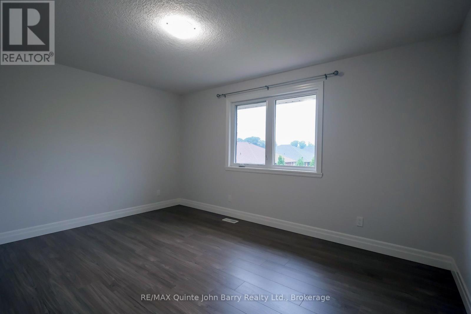 22 GRANBY COURT - 23
