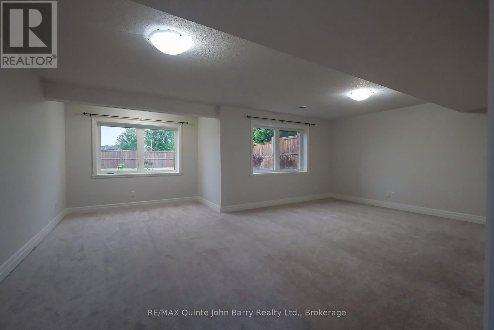 22 GRANBY COURT - 31