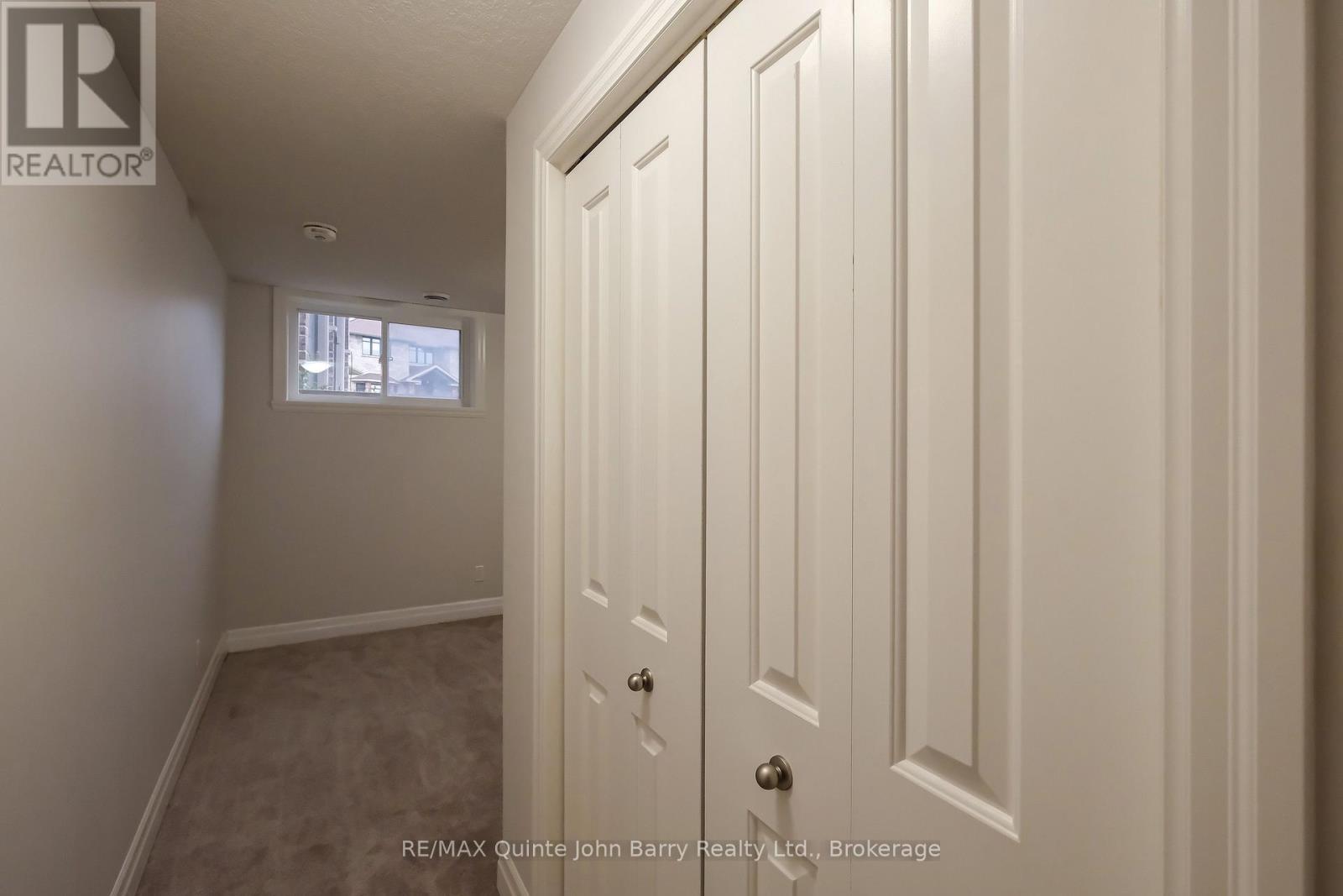 22 GRANBY COURT - 36