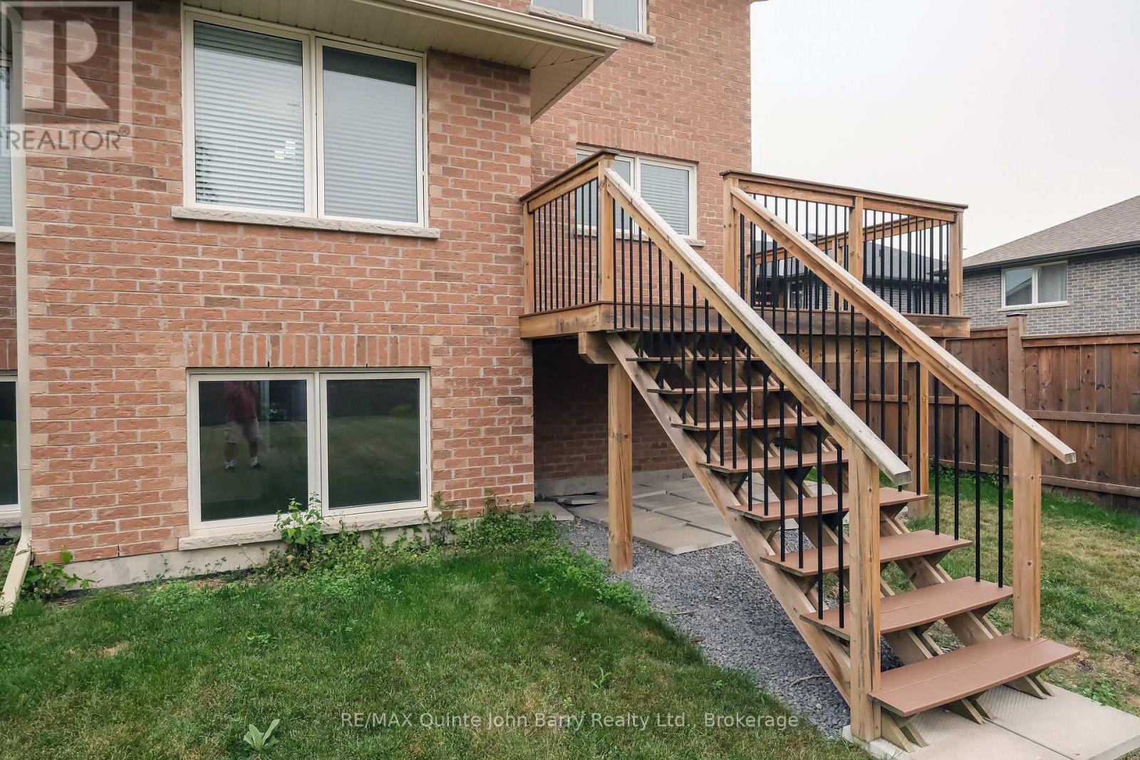 22 GRANBY COURT - 41