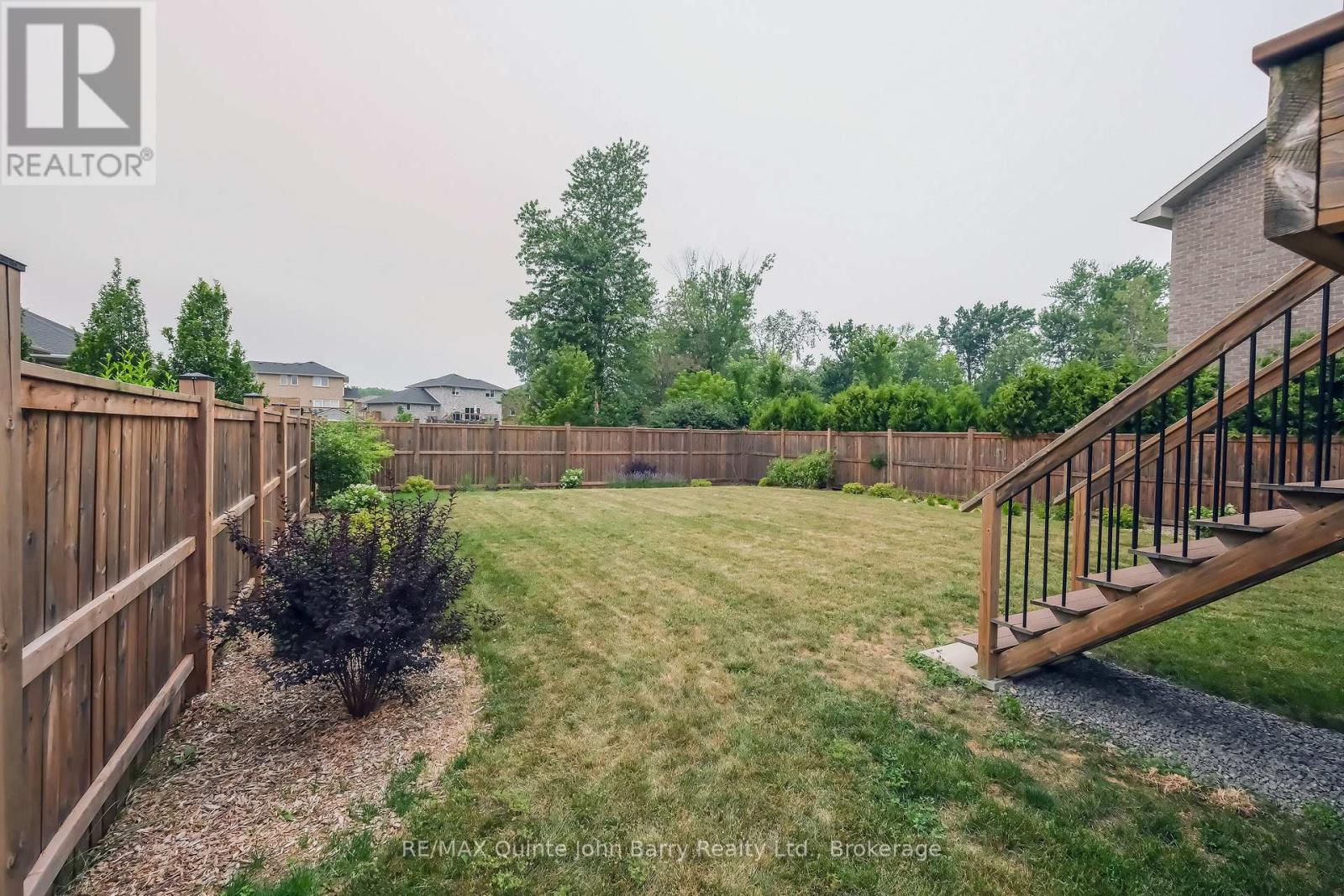 22 GRANBY COURT - 42