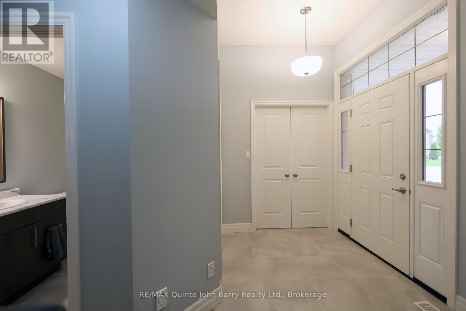 22 GRANBY COURT - 5