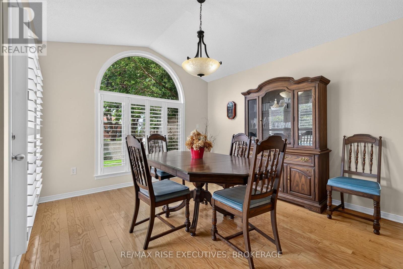 956 RINGSTEAD STREET - 10