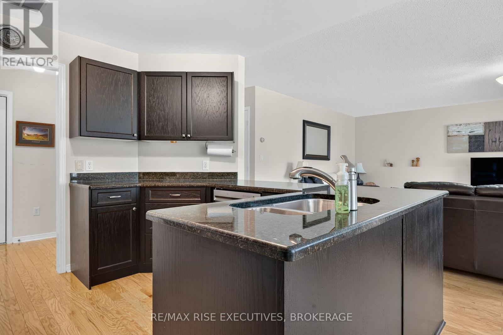956 RINGSTEAD STREET - 14