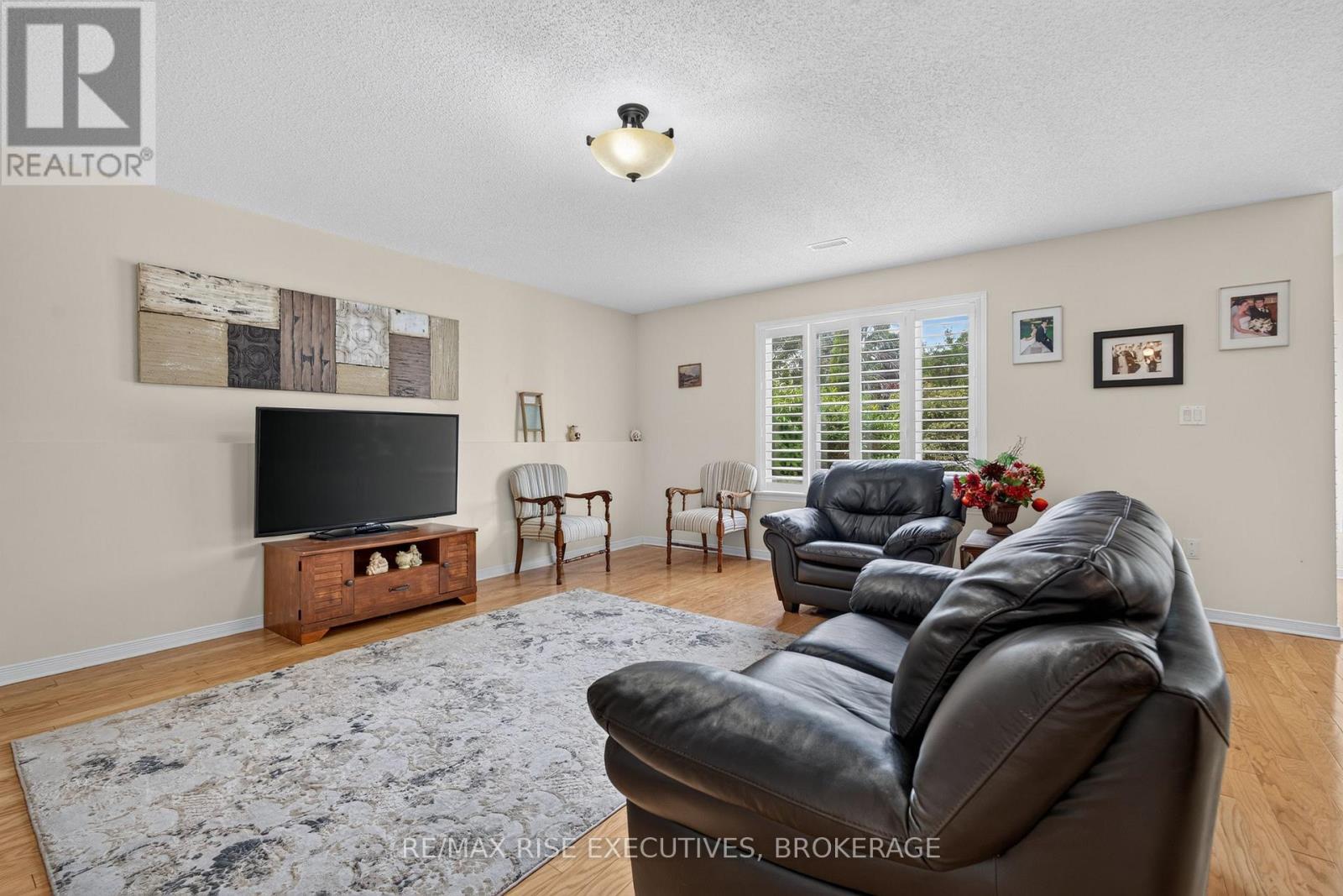 956 RINGSTEAD STREET - 6