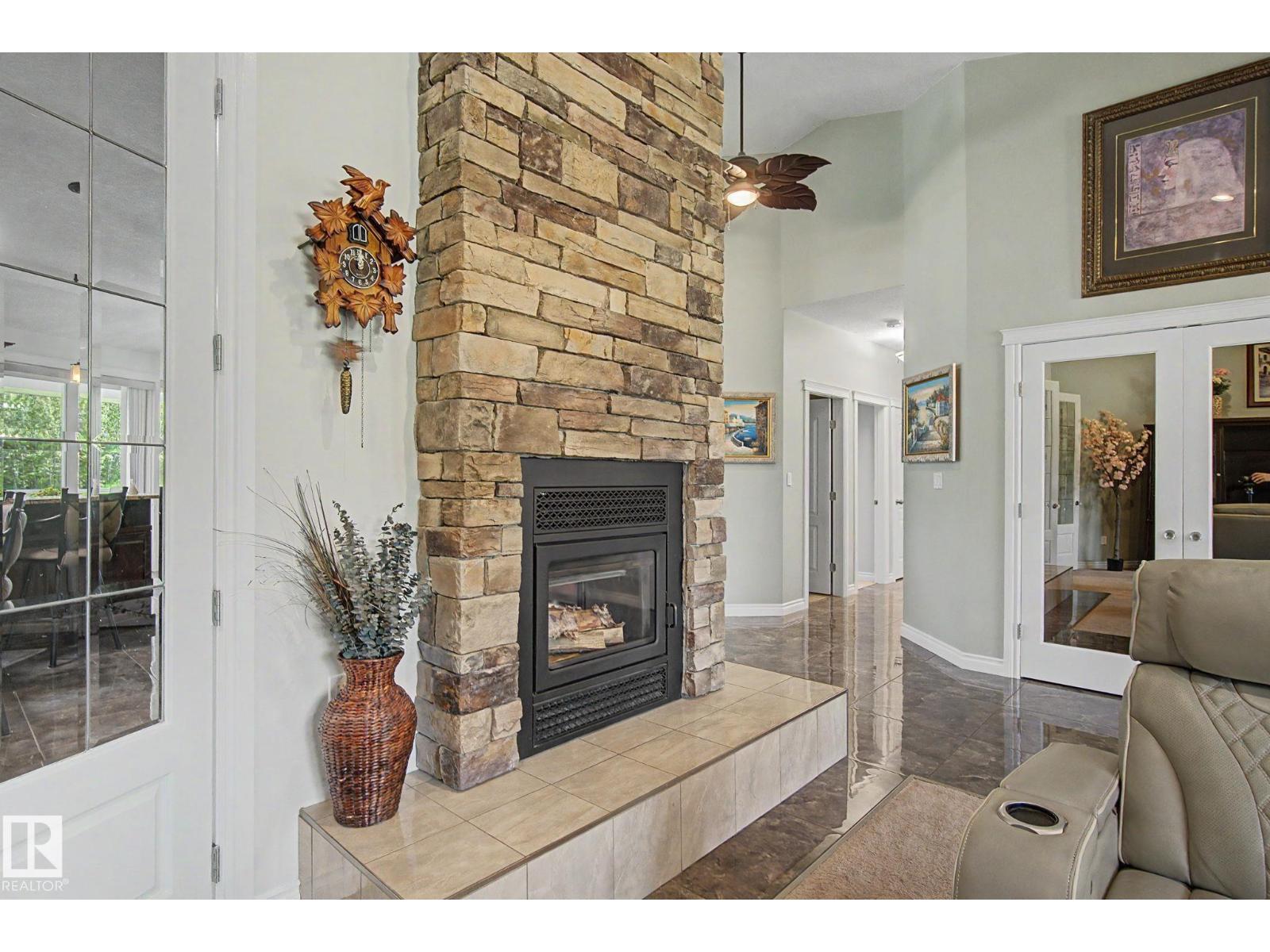 2012 PARKLAND DR - 13
