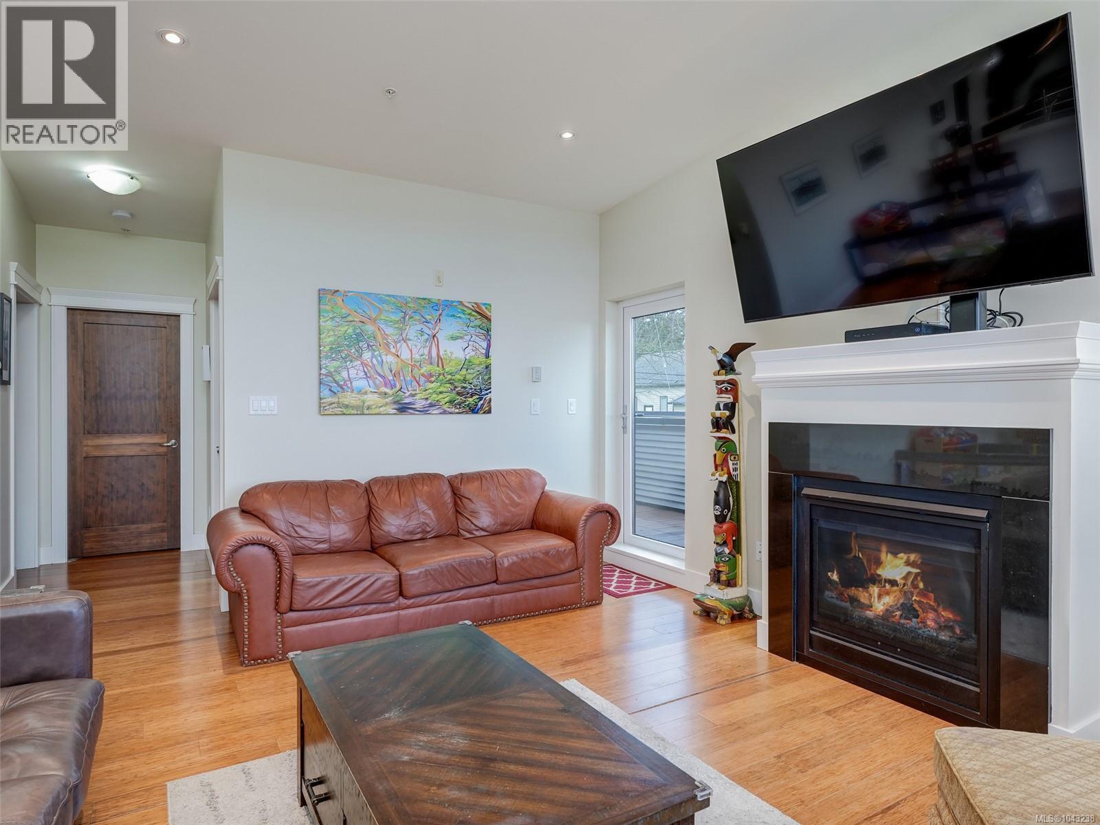 #302 6981 East Saanich Rd - 60