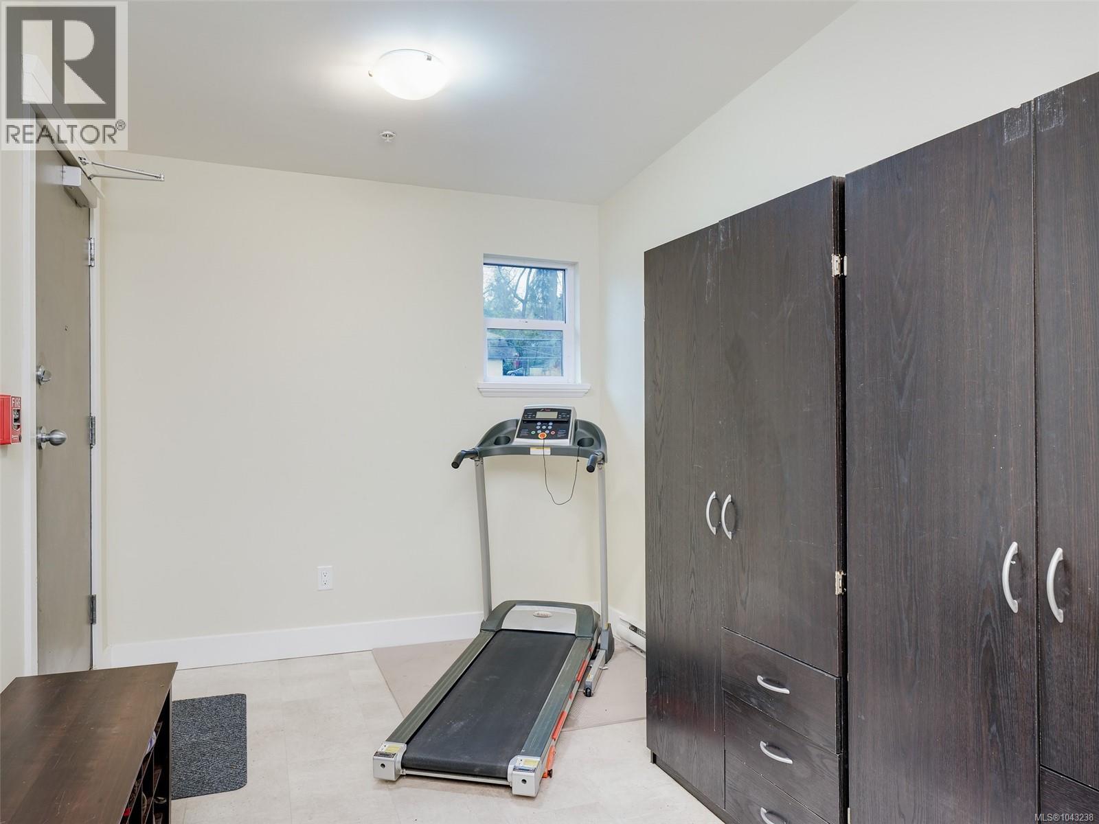 302 6981 East Saanich Road, Central Saanich