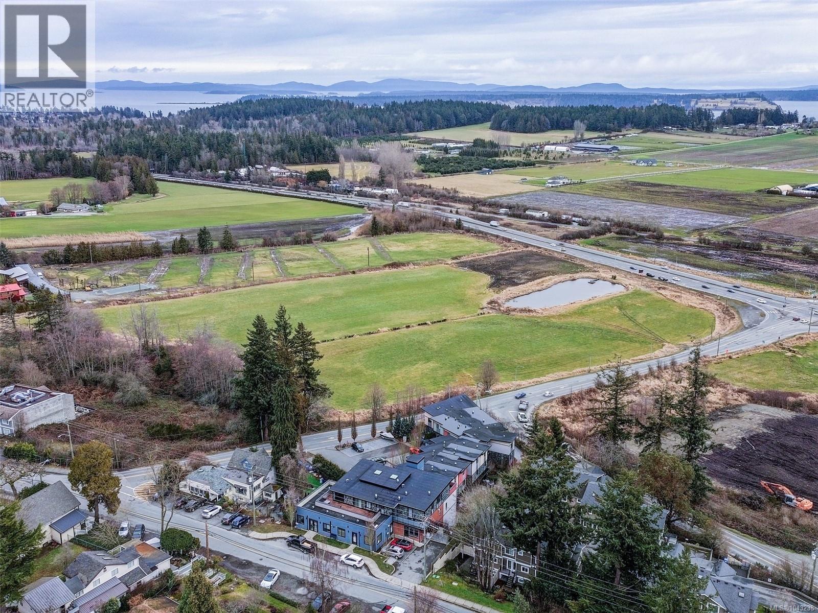#302 6981 East Saanich Rd - 46