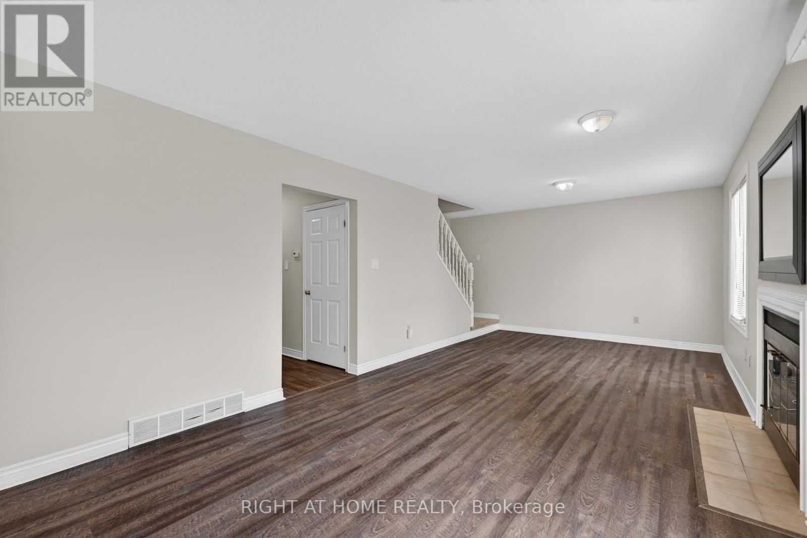 #14 308 CONWAY DRIVE - 18