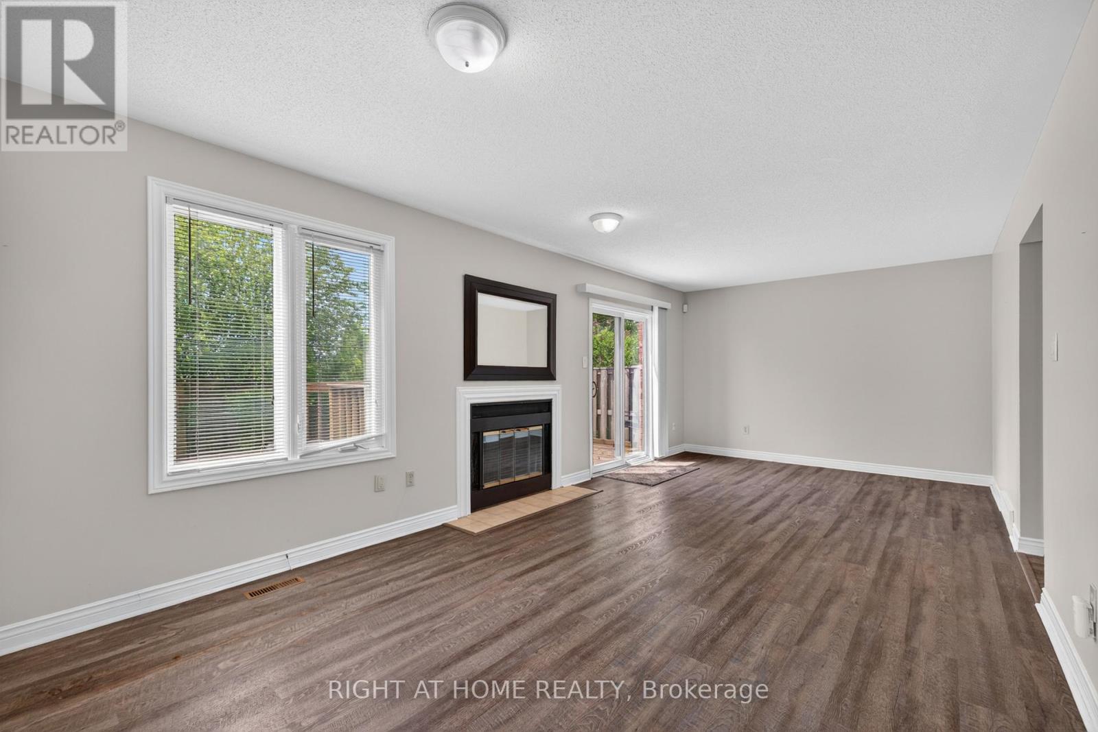 #14 308 CONWAY DRIVE - 19