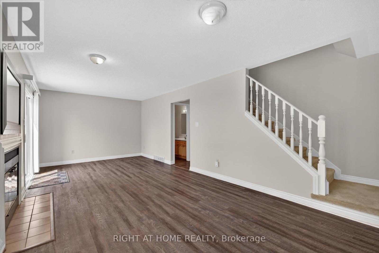 #14 308 CONWAY DRIVE - 20