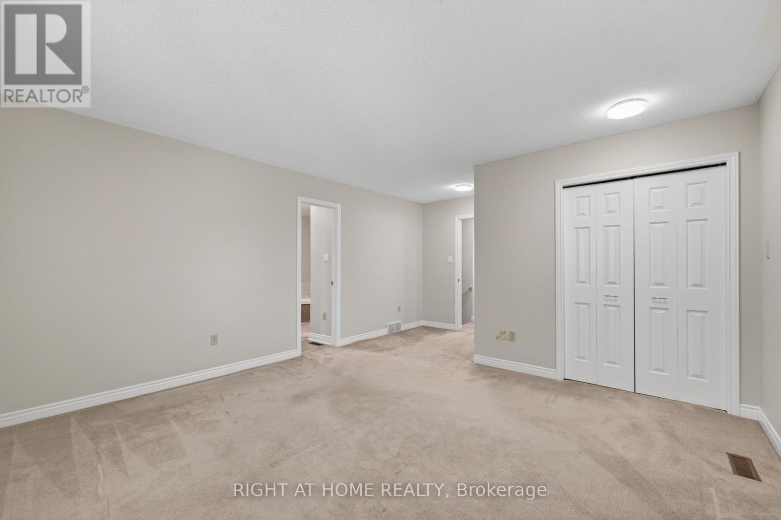 #14 308 CONWAY DRIVE - 23