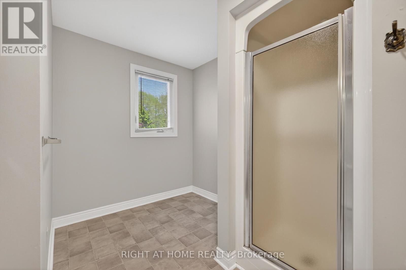 #14 308 CONWAY DRIVE - 27