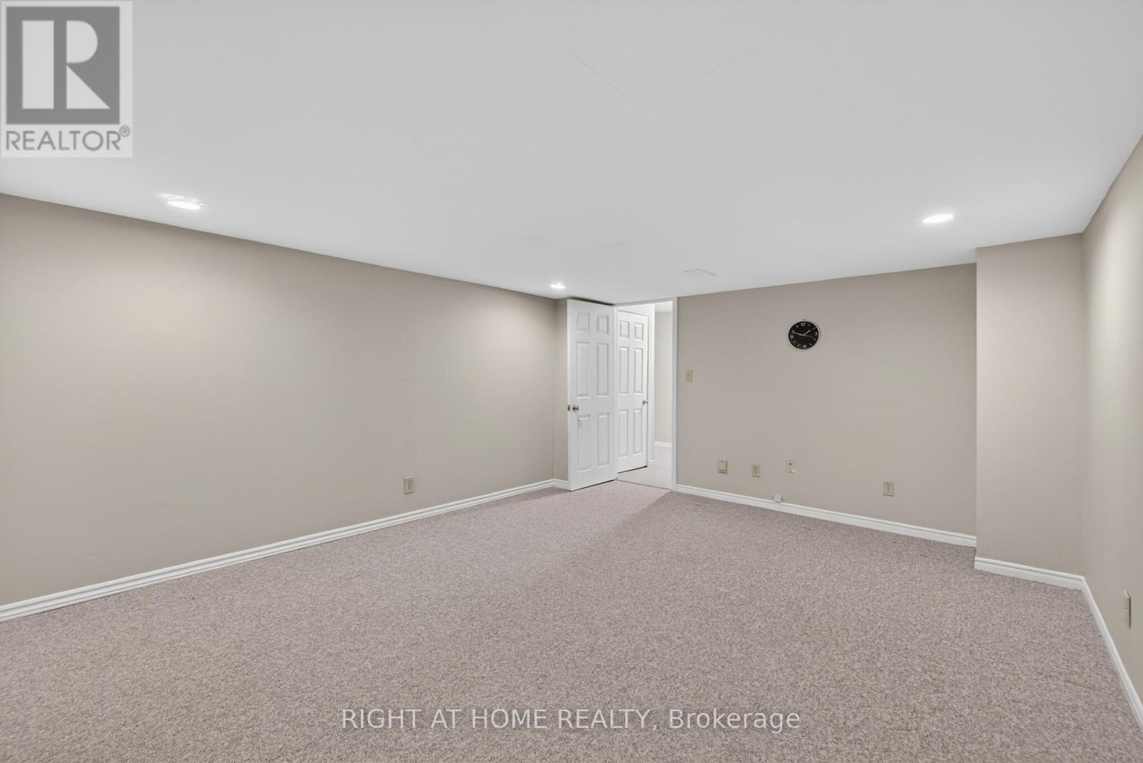 #14 308 CONWAY DRIVE - 42