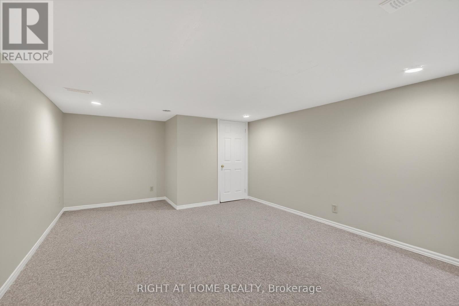 #14 308 CONWAY DRIVE - 43