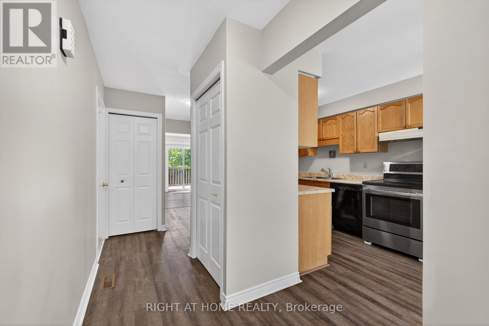 #14 308 CONWAY DRIVE - 6