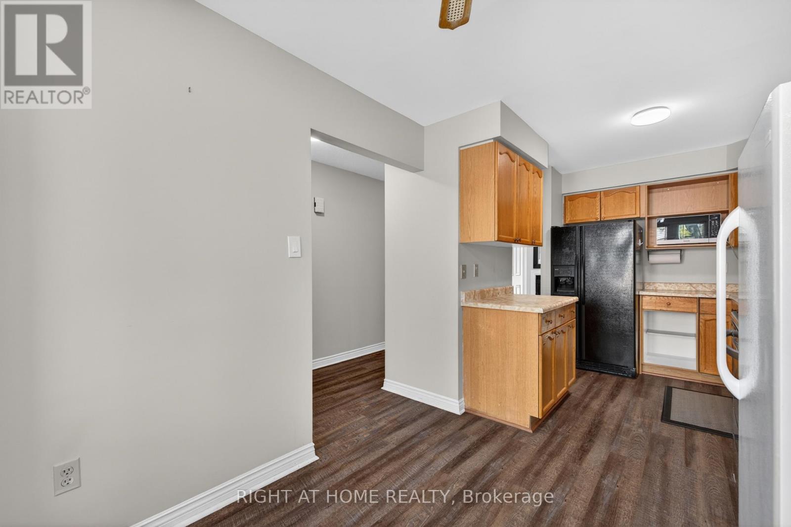 #14 308 CONWAY DRIVE - 9