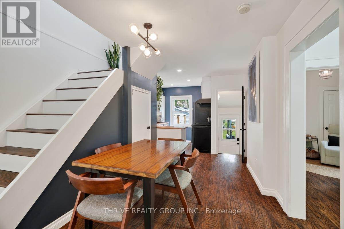 25 ELM STREET - 15