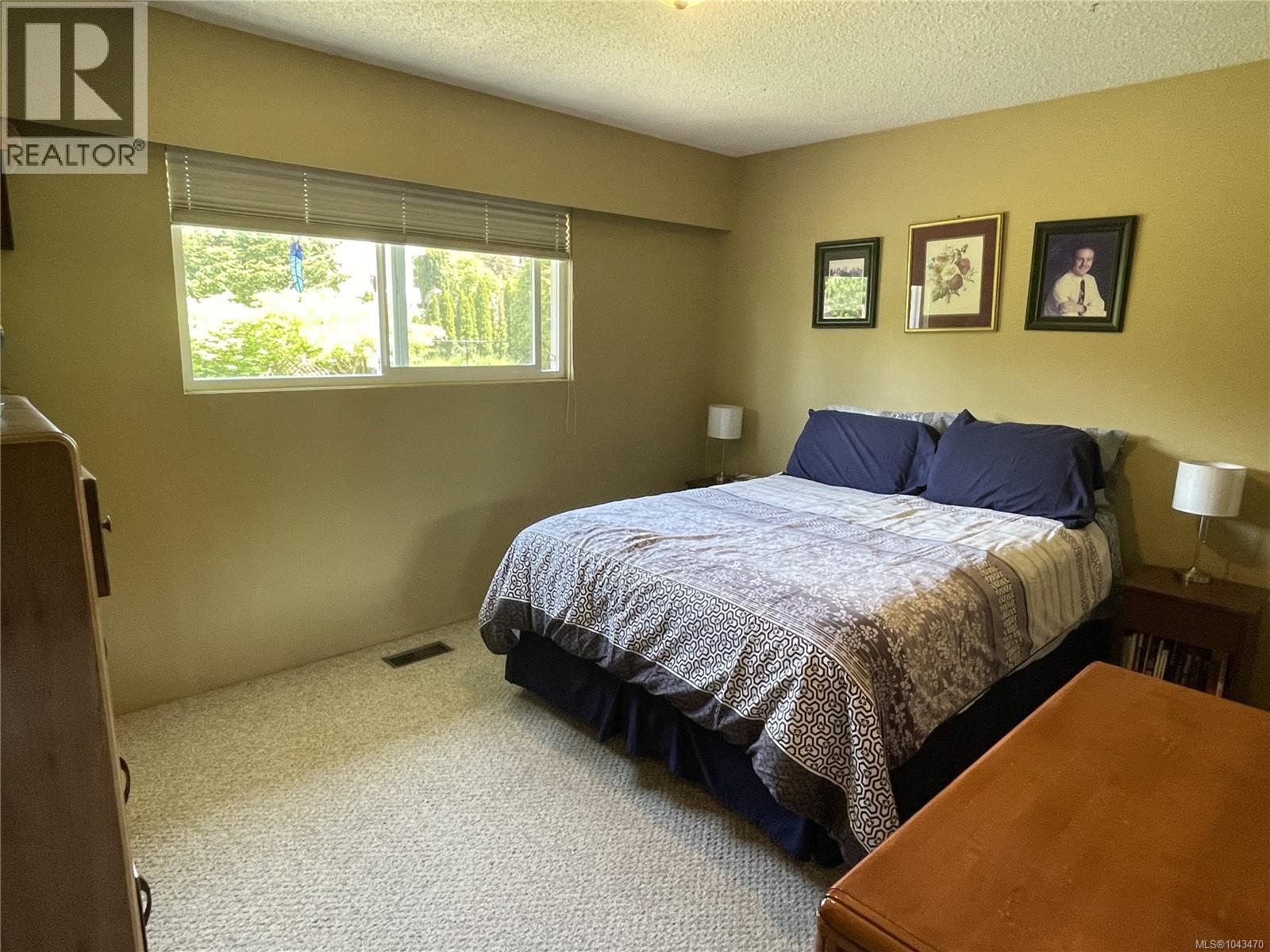 2617 10th Ave - 12