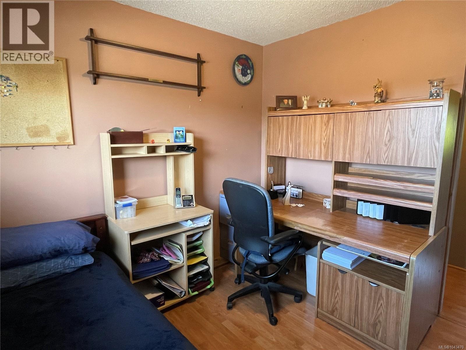 2617 10th Ave - 17