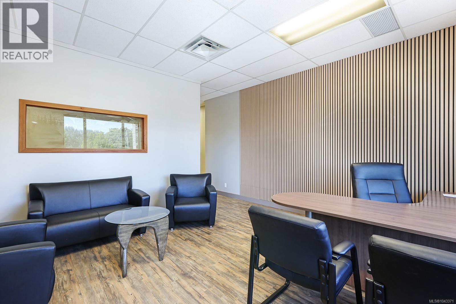C 1025 Cliffe Ave, Courtenay