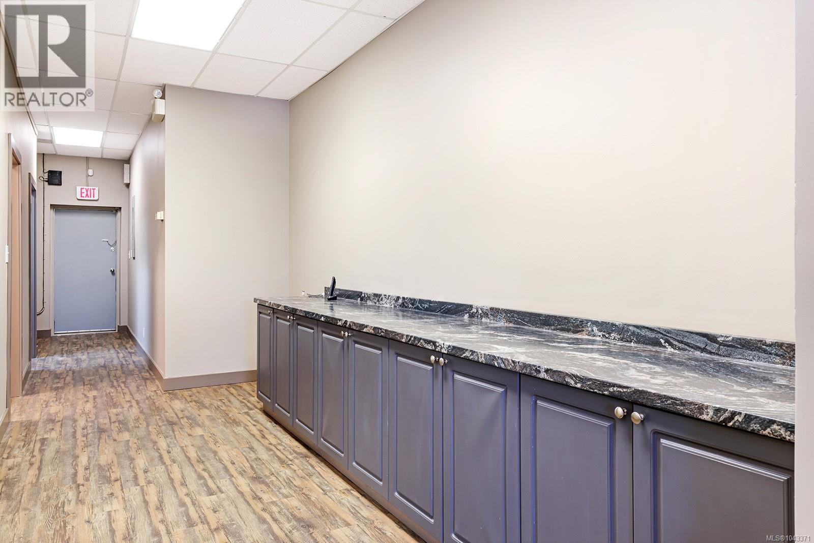 C 1025 Cliffe Ave, Courtenay