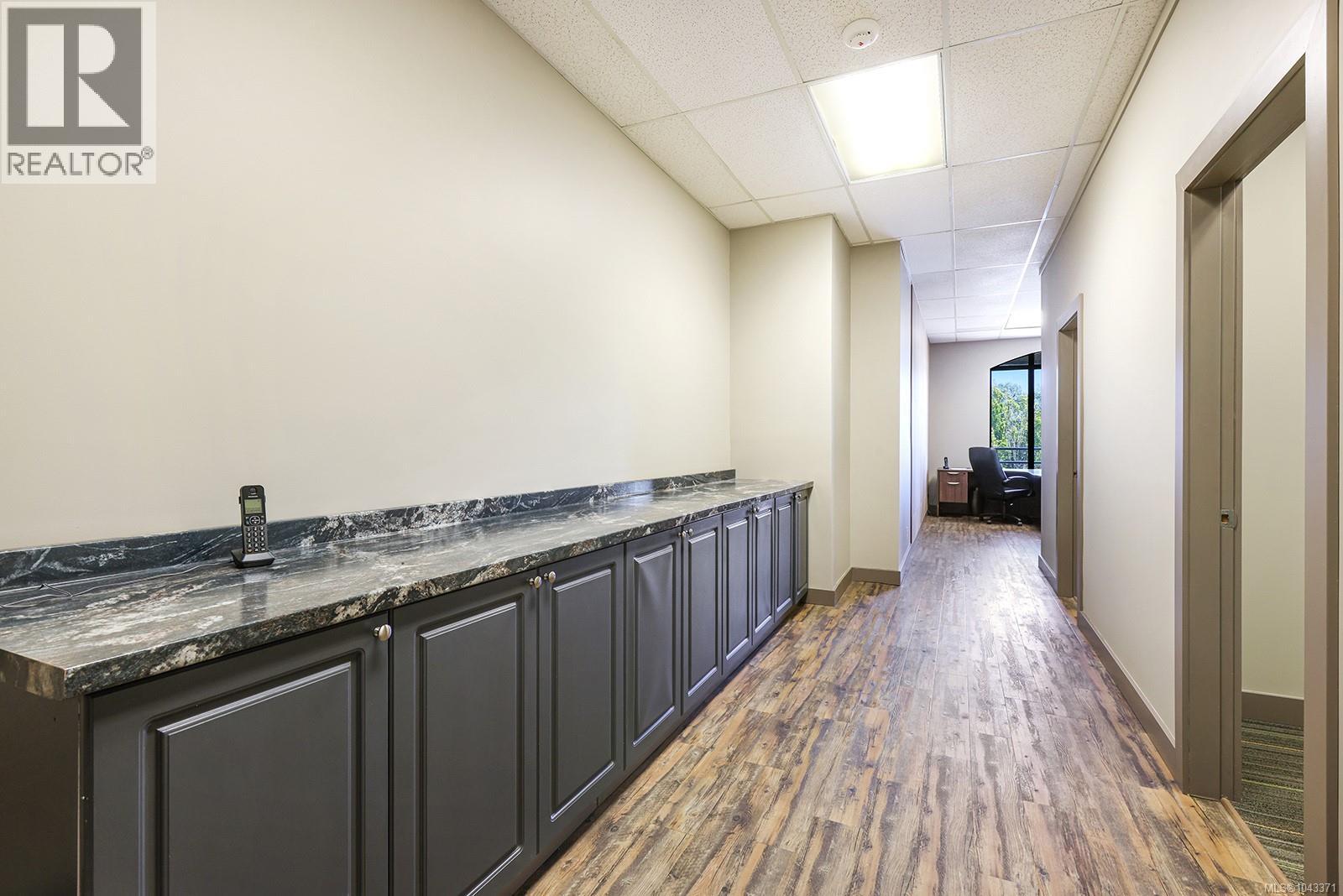 C 1025 Cliffe Ave, Courtenay