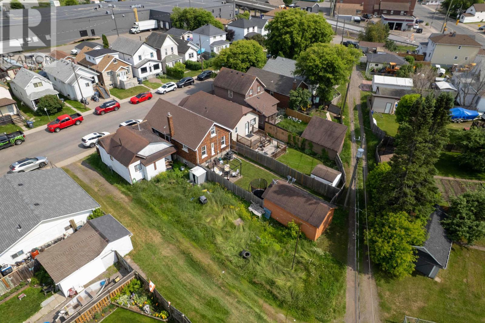 825 Alberta ST - 22