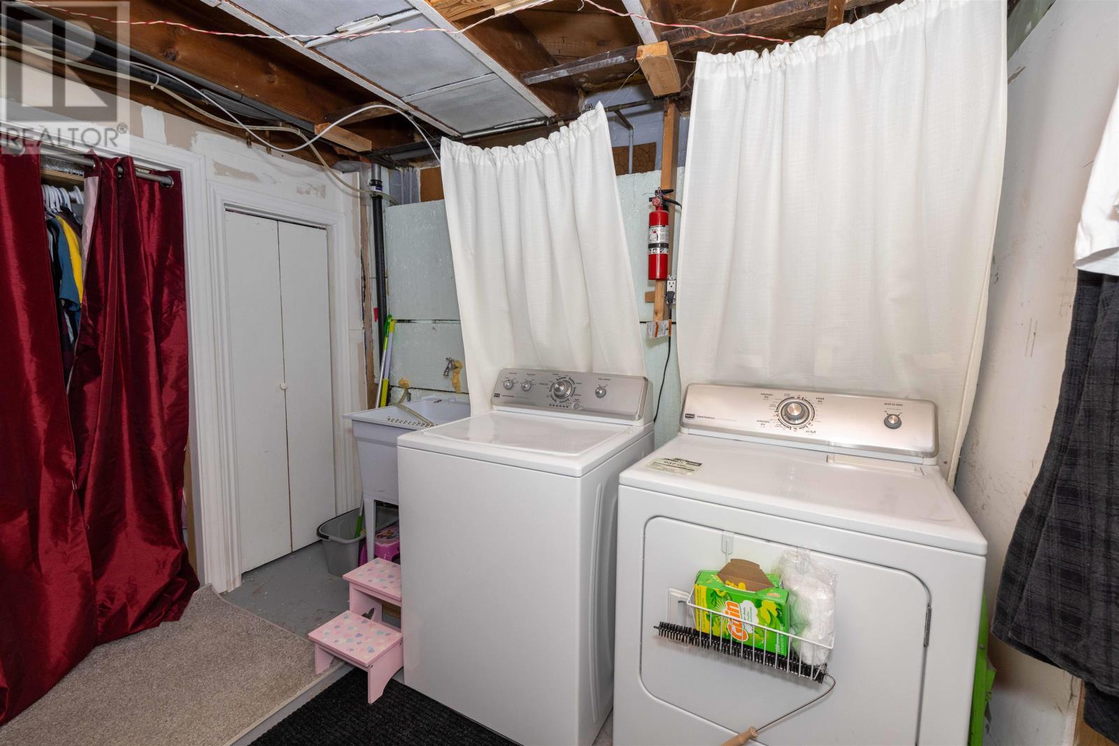 825 Alberta ST - 15