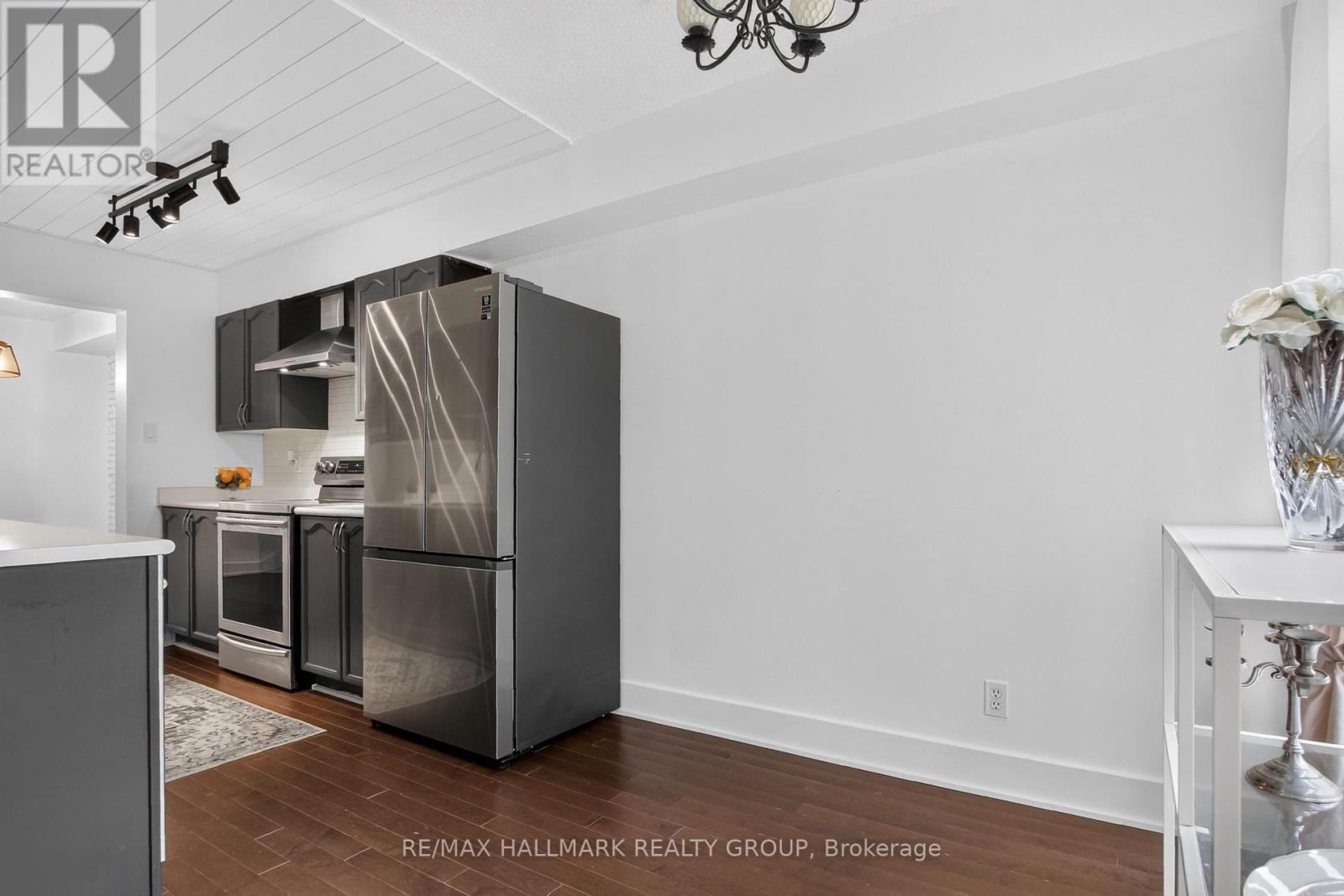 23 WHITEGATE CRESCENT - 11