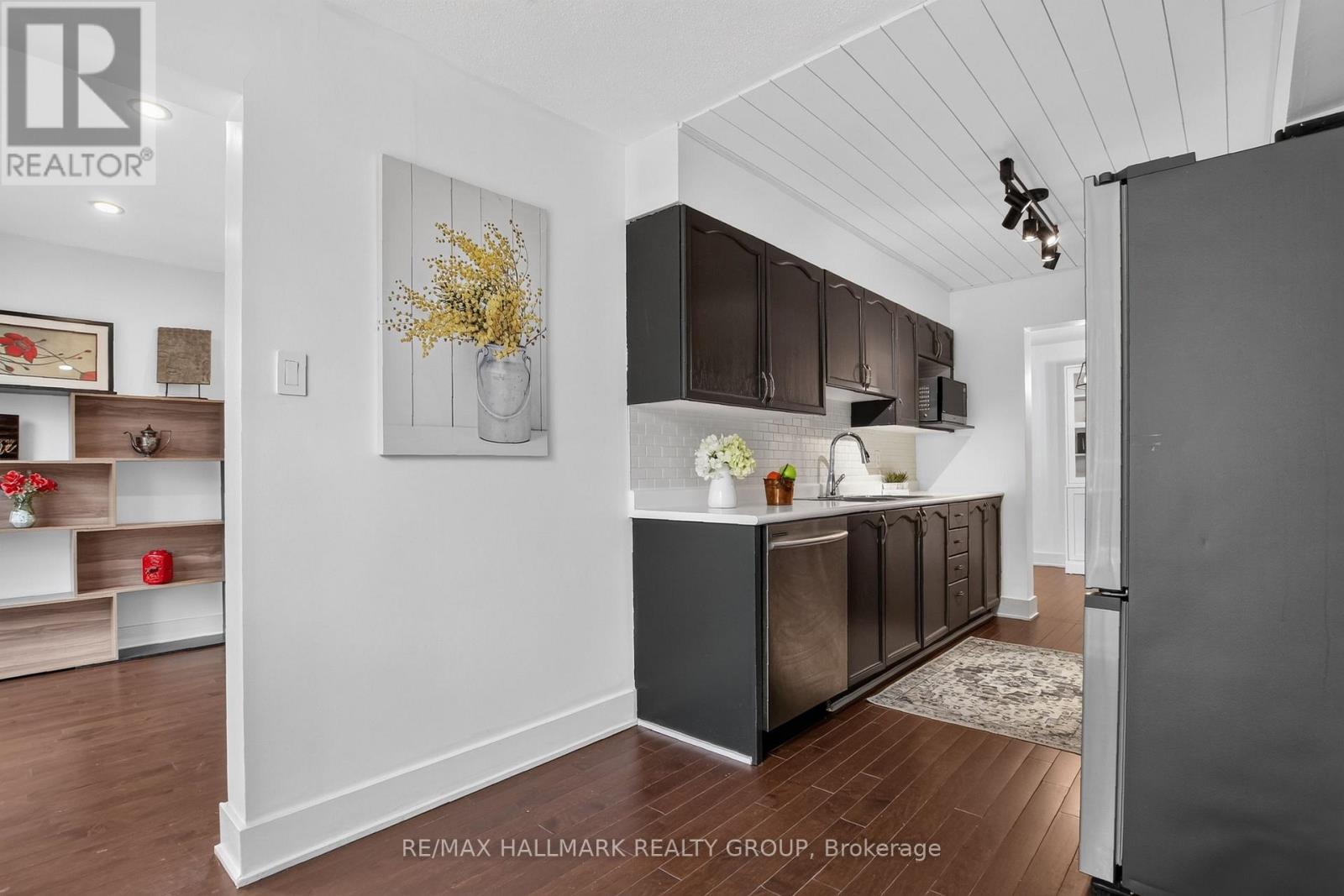 23 WHITEGATE CRESCENT - 14