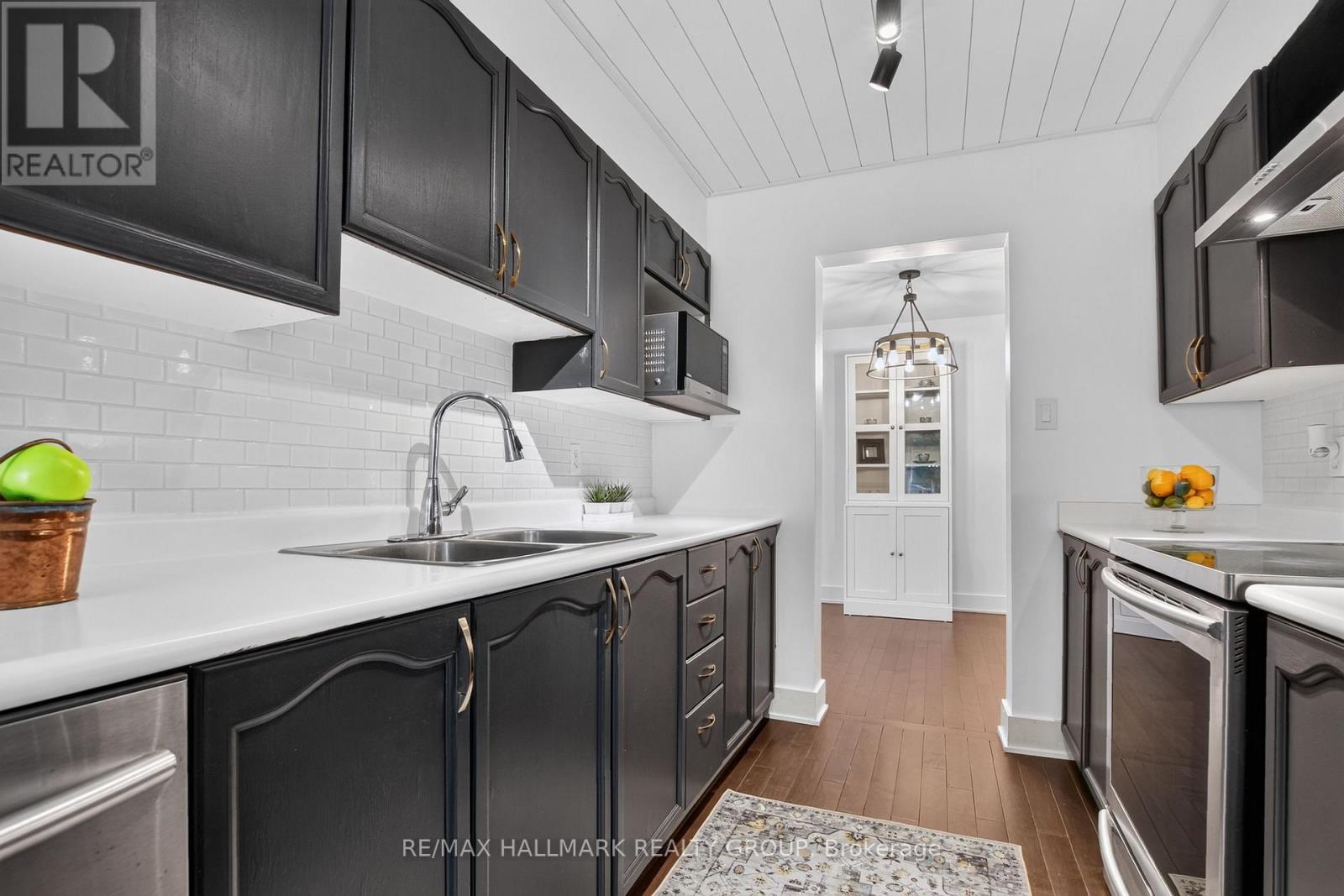 23 WHITEGATE CRESCENT - 17