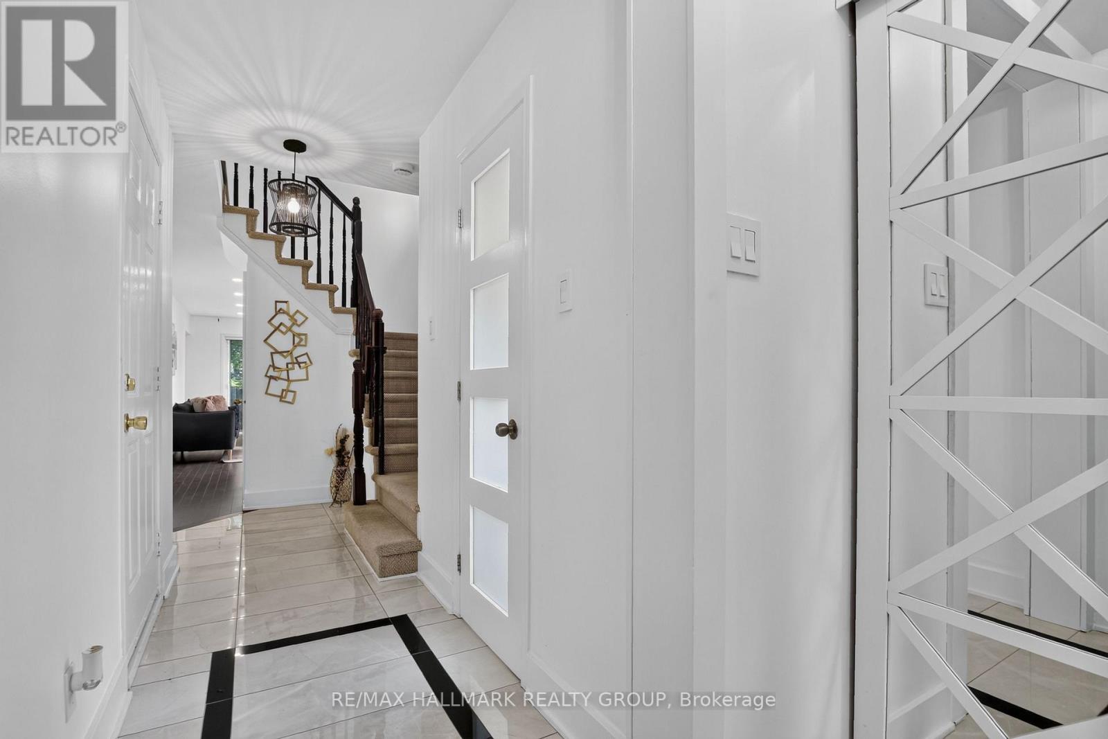 23 WHITEGATE CRESCENT - 3
