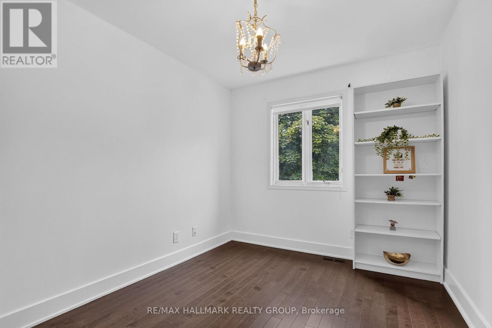 23 WHITEGATE CRESCENT - 30