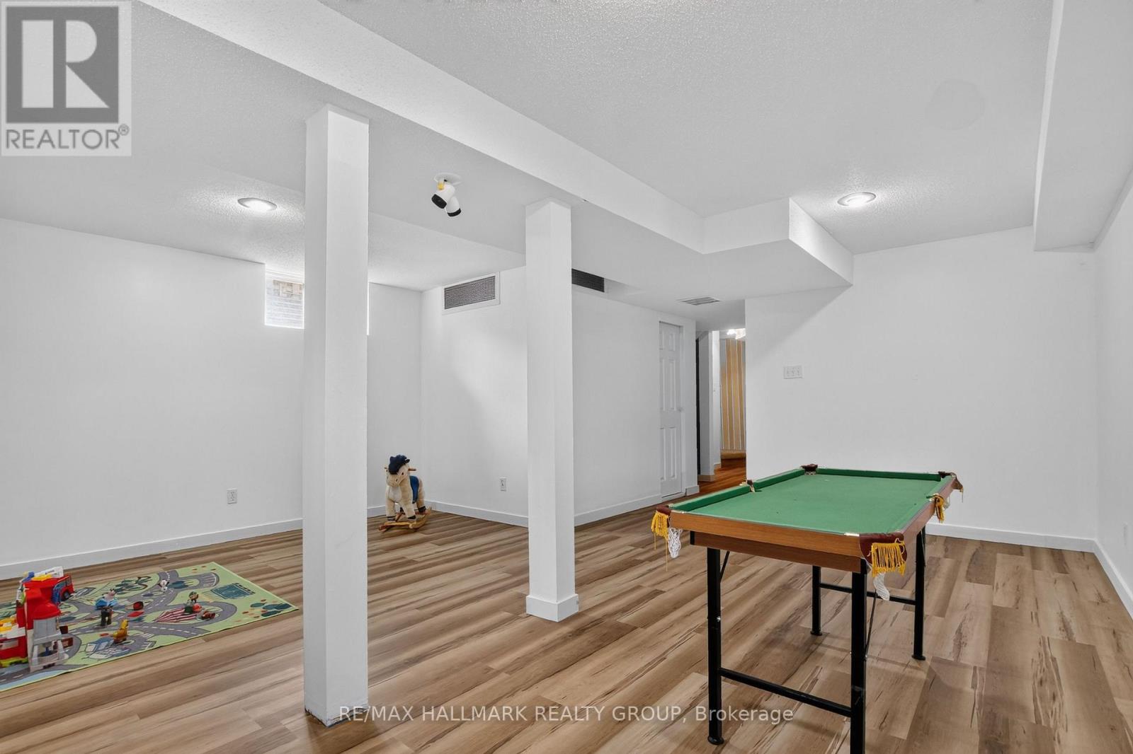 23 WHITEGATE CRESCENT - 37