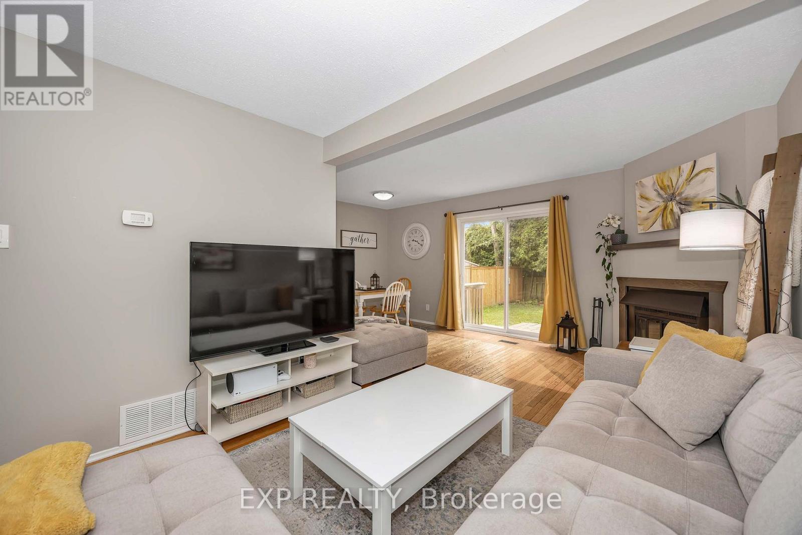 13 SHEARER CRESCENT - 9